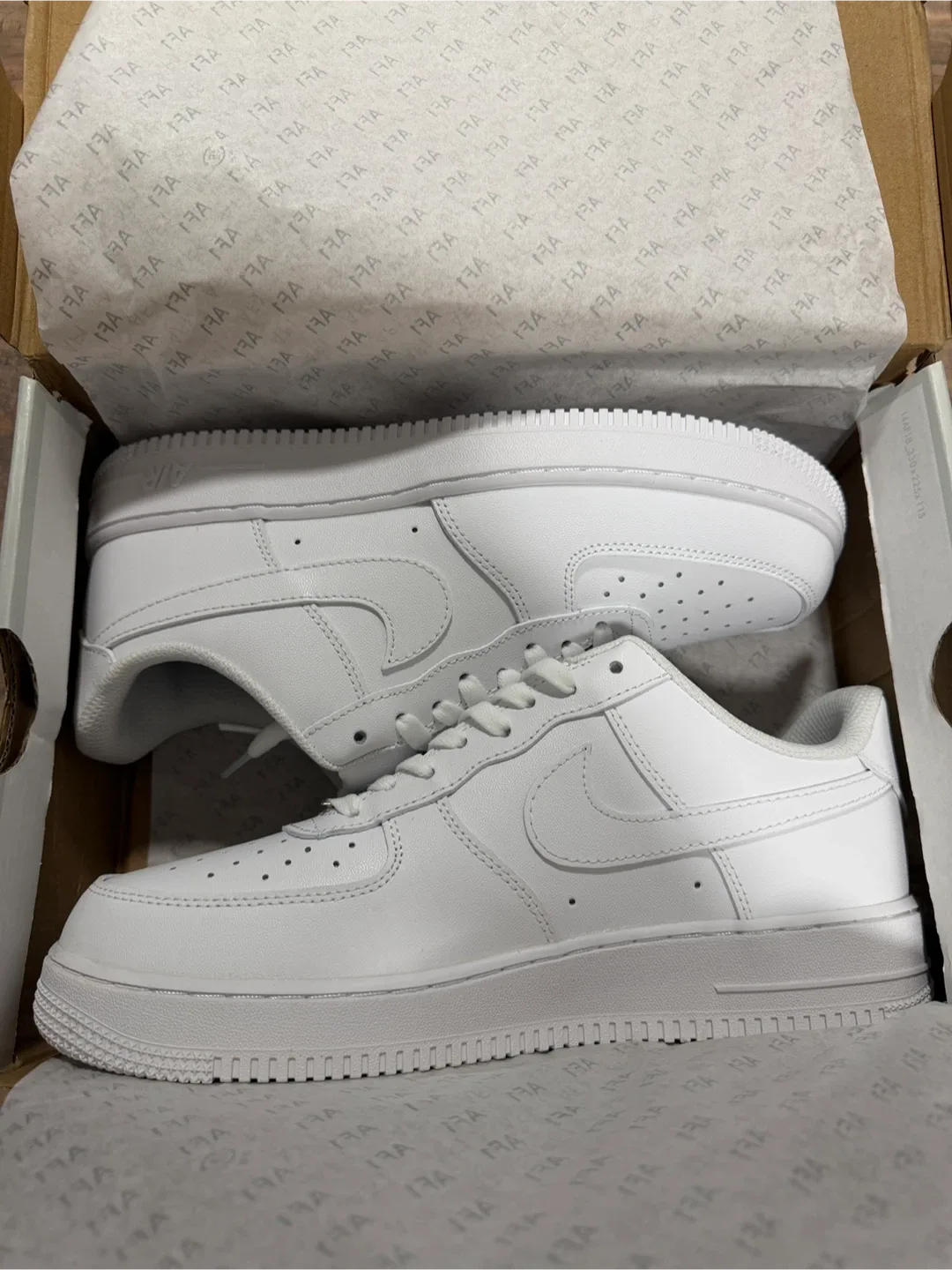 New Nike Air Force 1 '07 White image indicator(5)