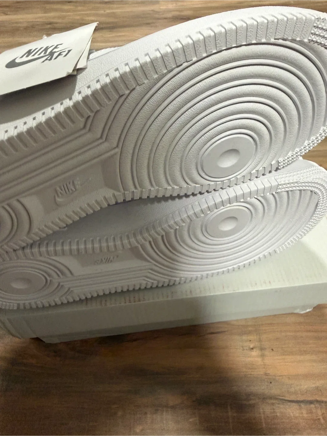 New Nike Air Force 1 '07 White image indicator(4)