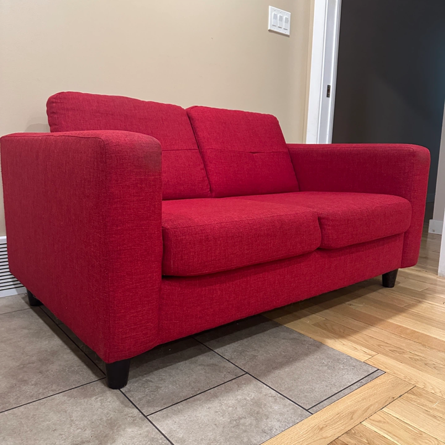 EQ3 Solo Loveseat – Red Fabric (CAN DELIVER) - photo 4