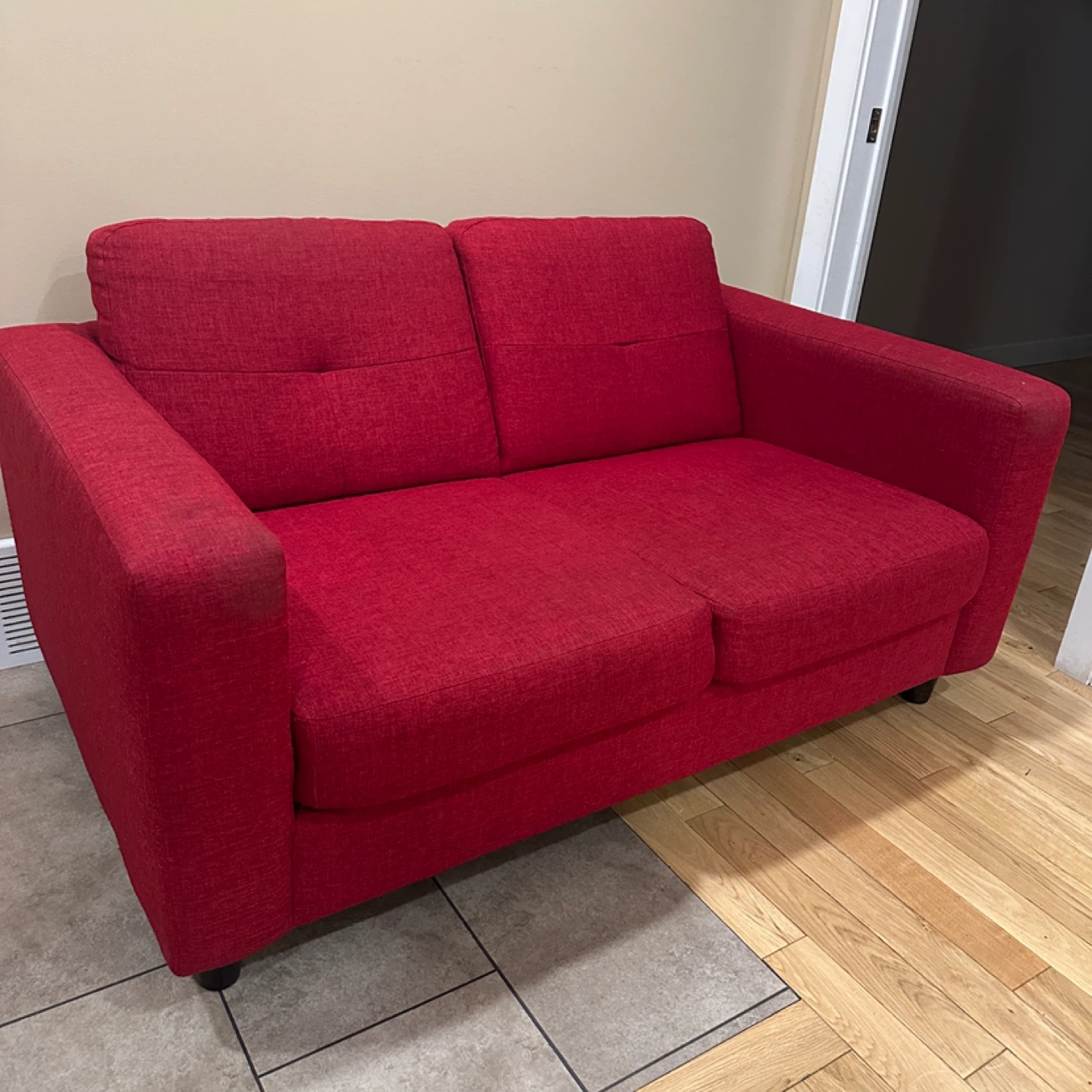 EQ3 Solo Loveseat – Red Fabric (CAN DELIVER) - photo 3