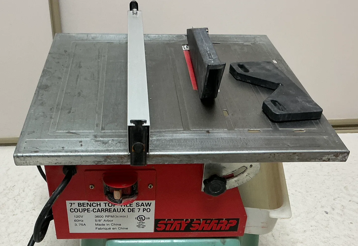 Stay Sharp 7" Bench Top Tile Saw image indicator(2)