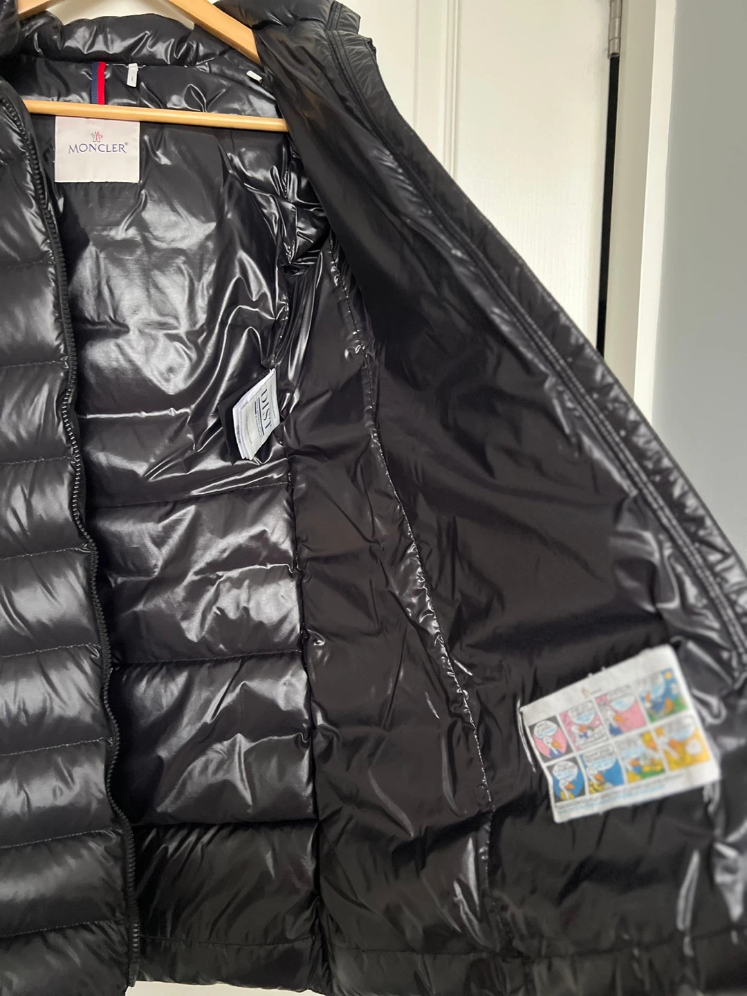 Moncler Black Padded Down Jacket - photo 4