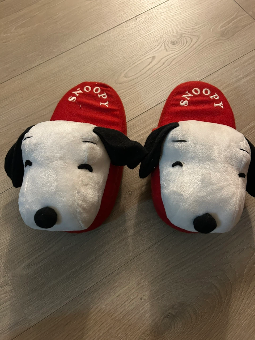 Snoopy Plush Slippers - Red & White