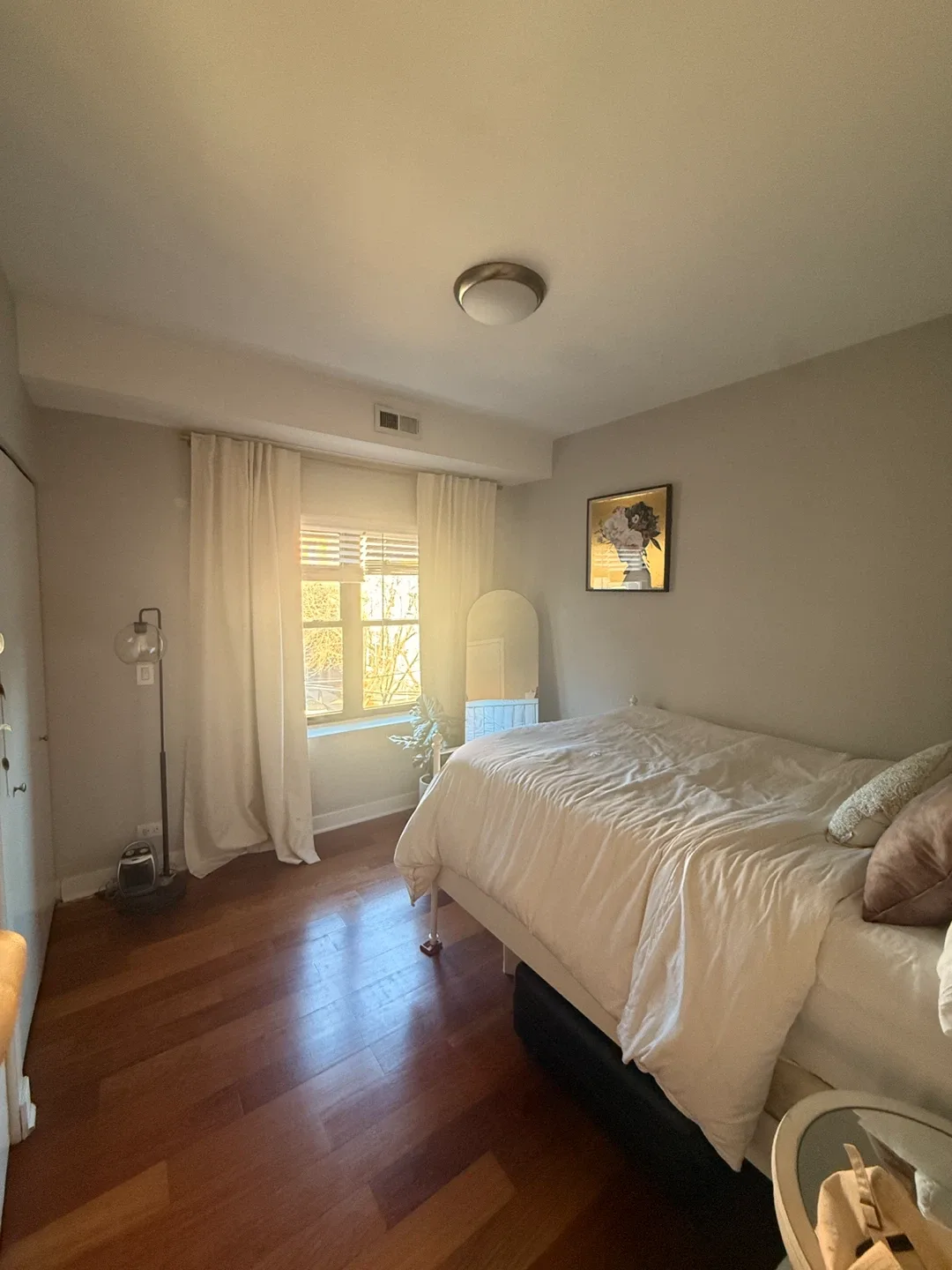 2 bedroom 2 bath River West image indicator(4)