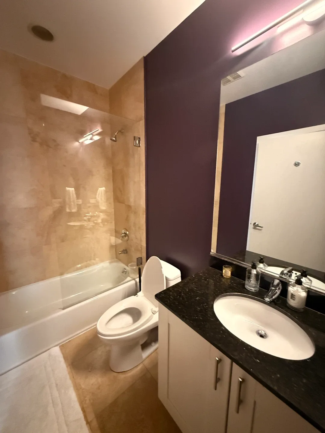 2 bedroom 2 bath River West image indicator(10)