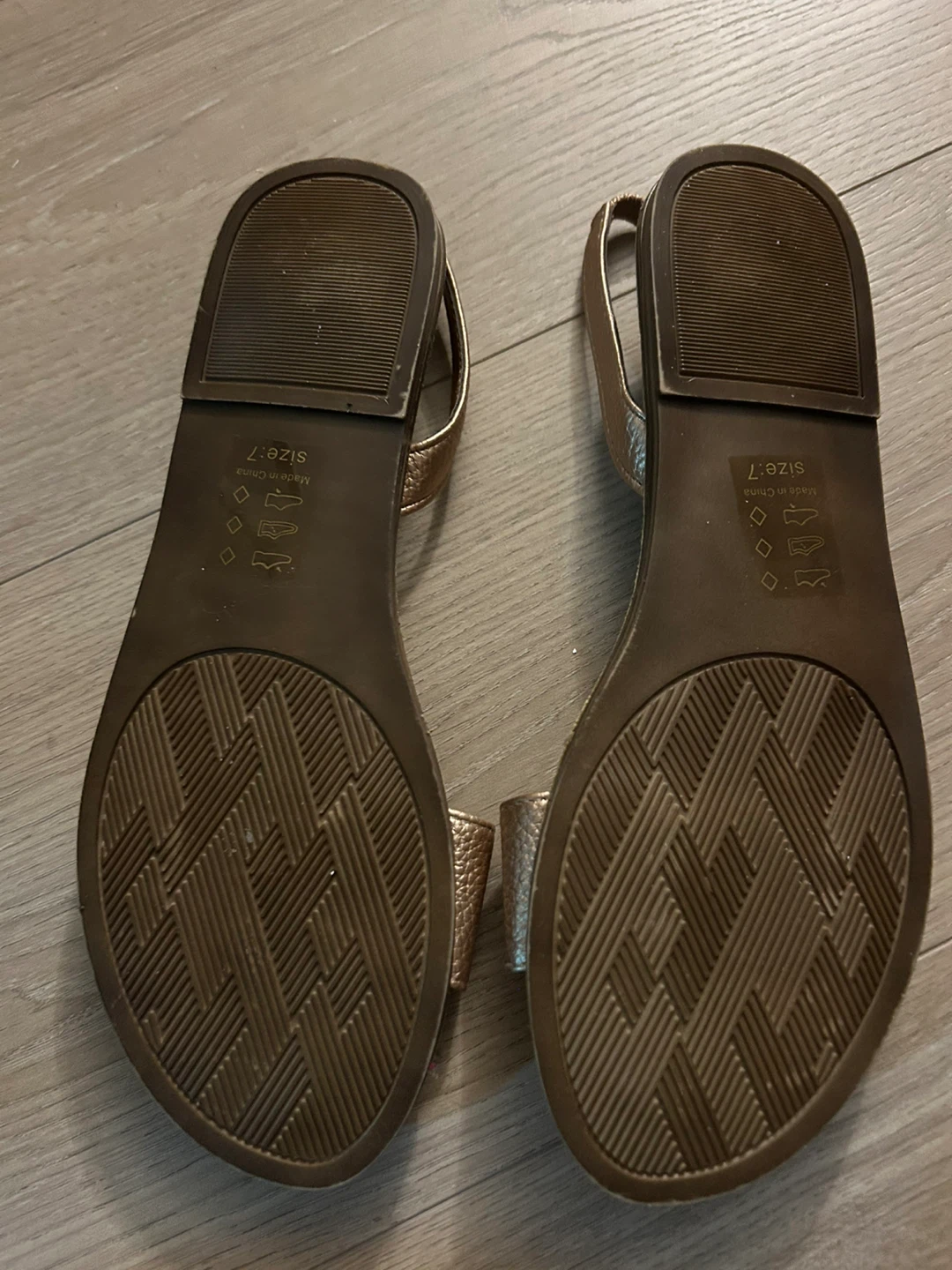 Shoe Republica Gold Sandals - Size 7 - photo 2