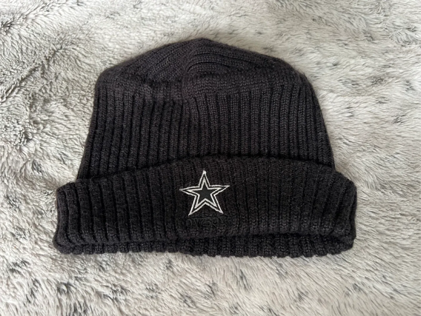 Dallas Cowboys Beanie image indicator(2)