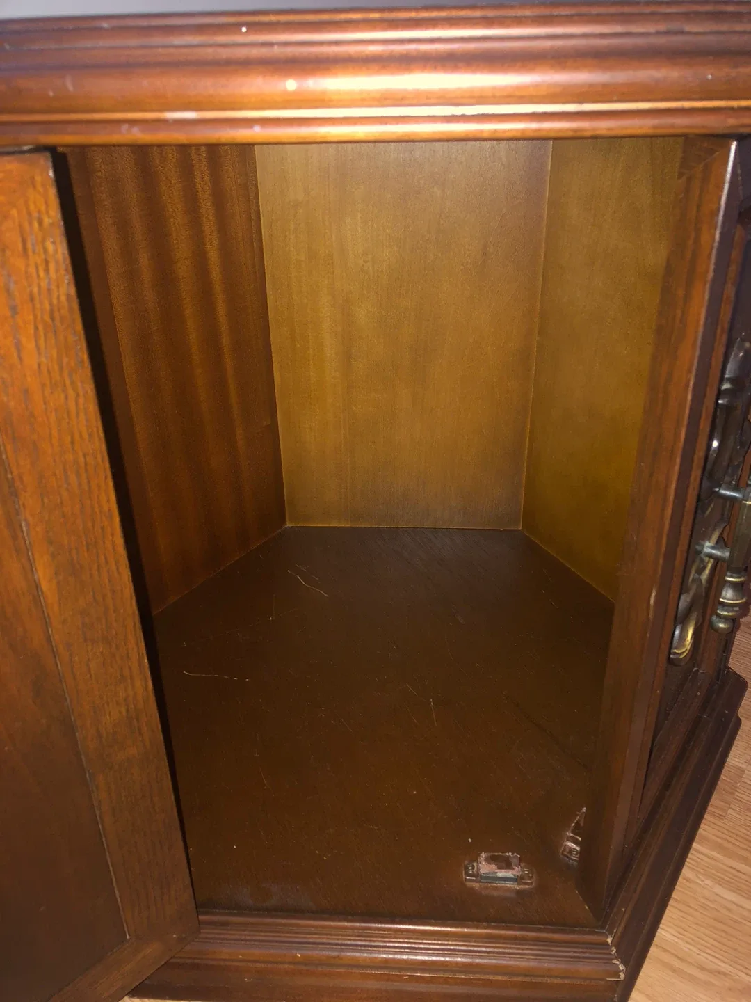 Vintage Hexagon Side Table with Storage image indicator(6)