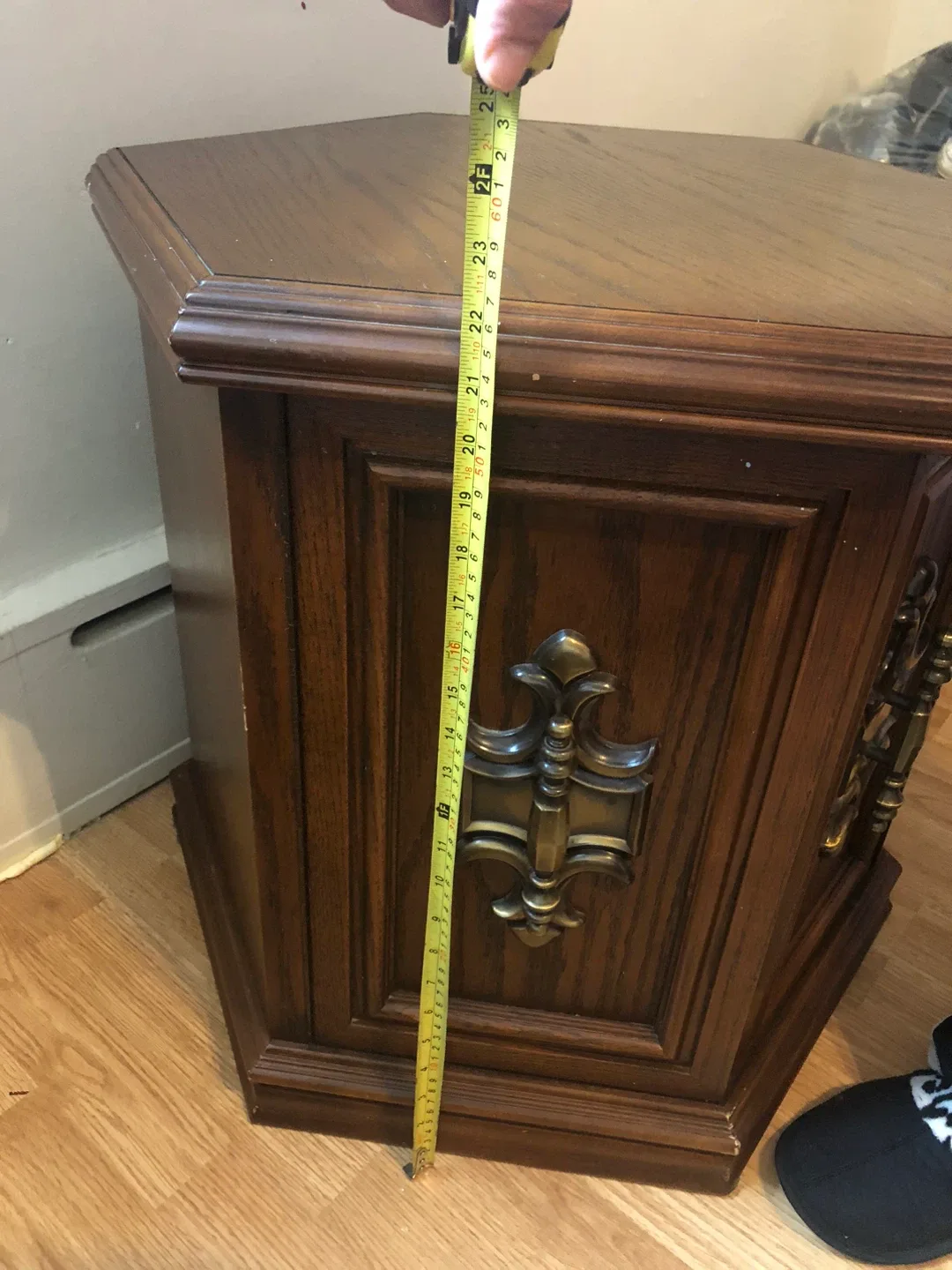 Vintage Hexagon Side Table with Storage image indicator(2)