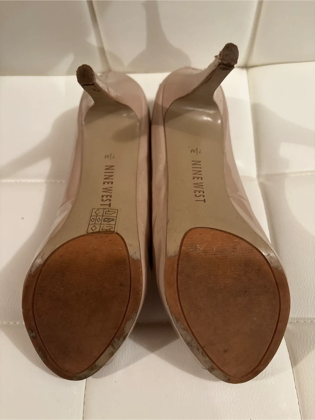 Nine West Heels - Size 7.5M image indicator(4)