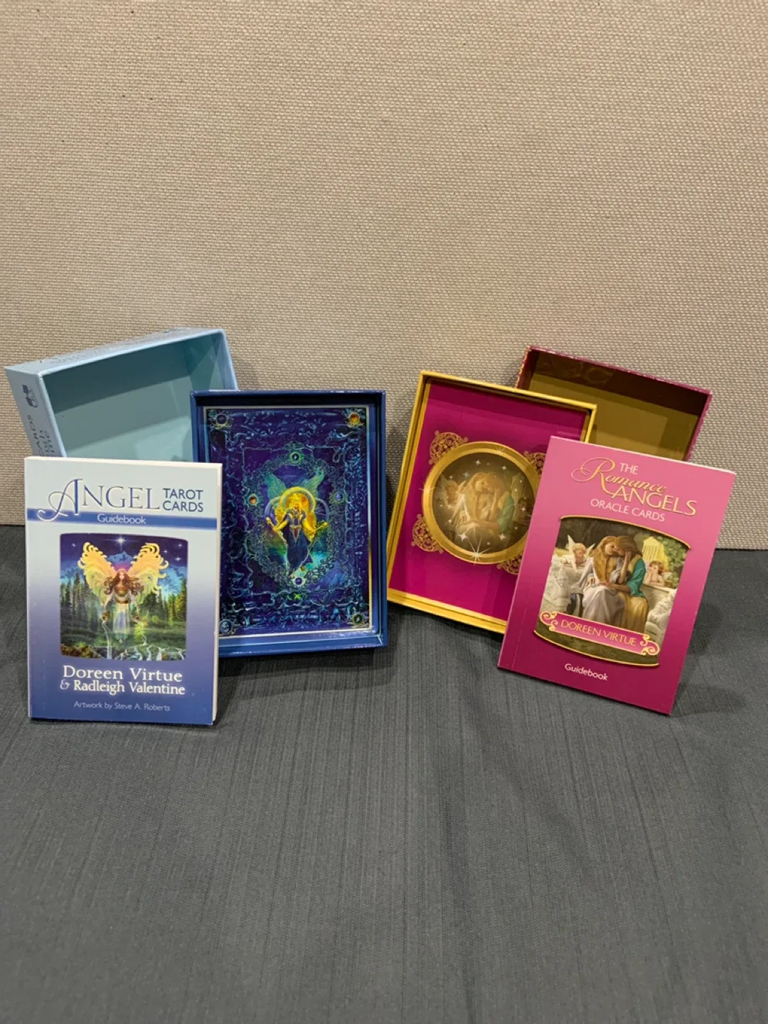 Doreen Virtue Angel and Romance Angels Oracle Cards image indicator(2)