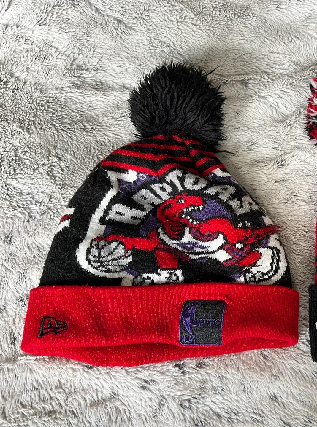 Toronto Raptors New Era Pom Pom Toque image indicator(3)
