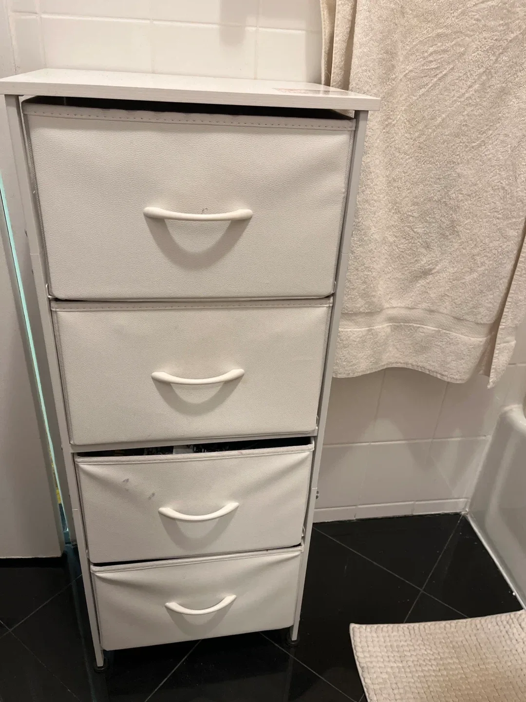 White 4-Drawer Storage Unit image indicator(2)