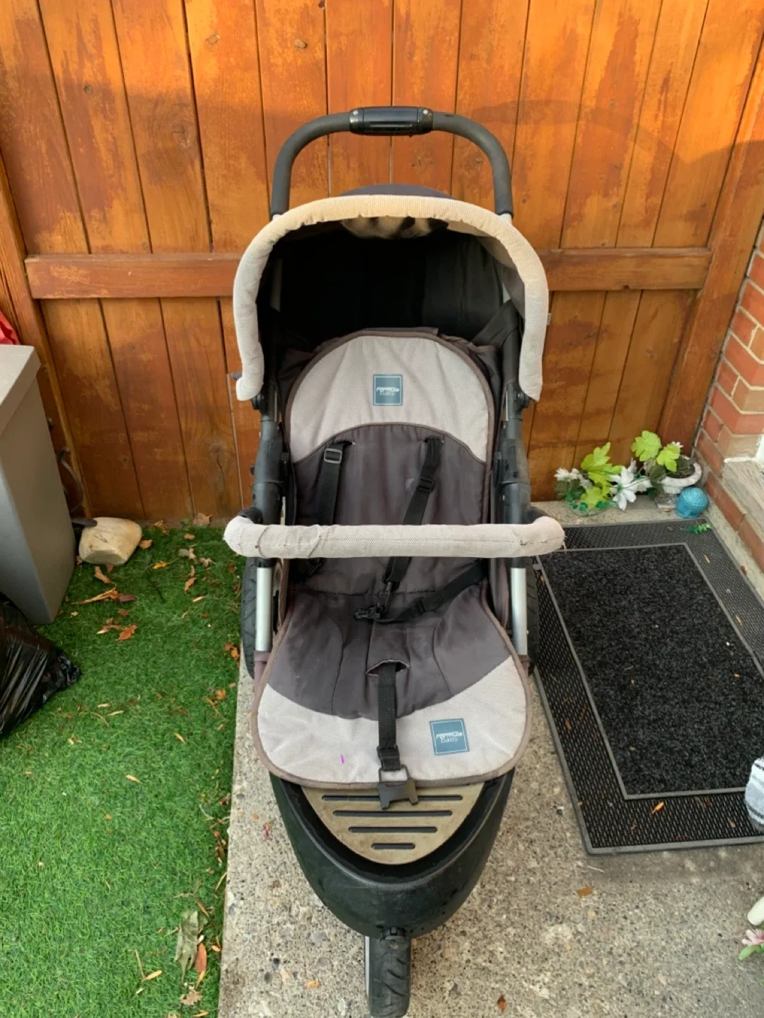 3-Wheel Baby Stroller - kids / toddlers / infants image indicator(5)