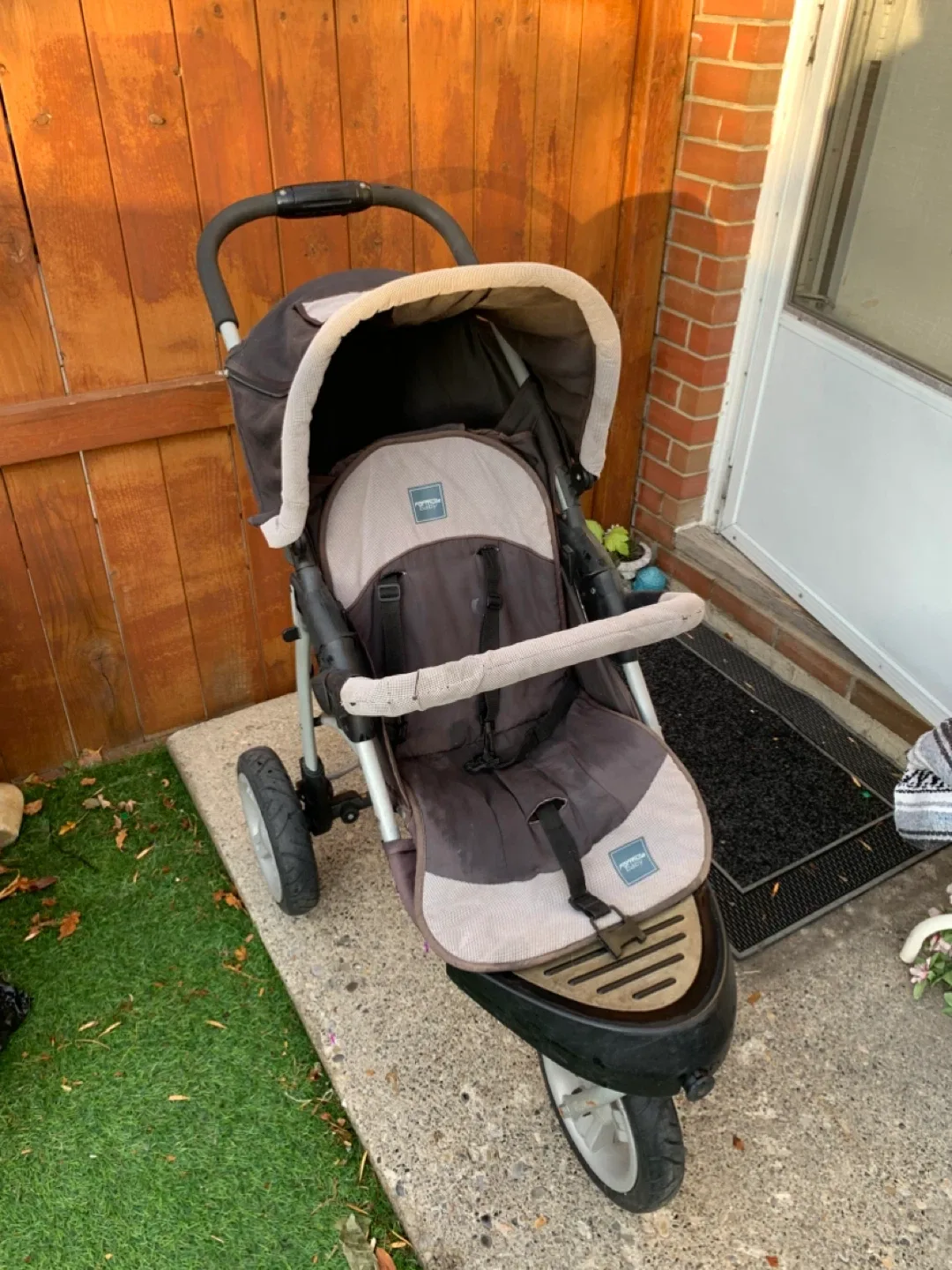 3-Wheel Baby Stroller - kids / toddlers / infants image indicator(3)