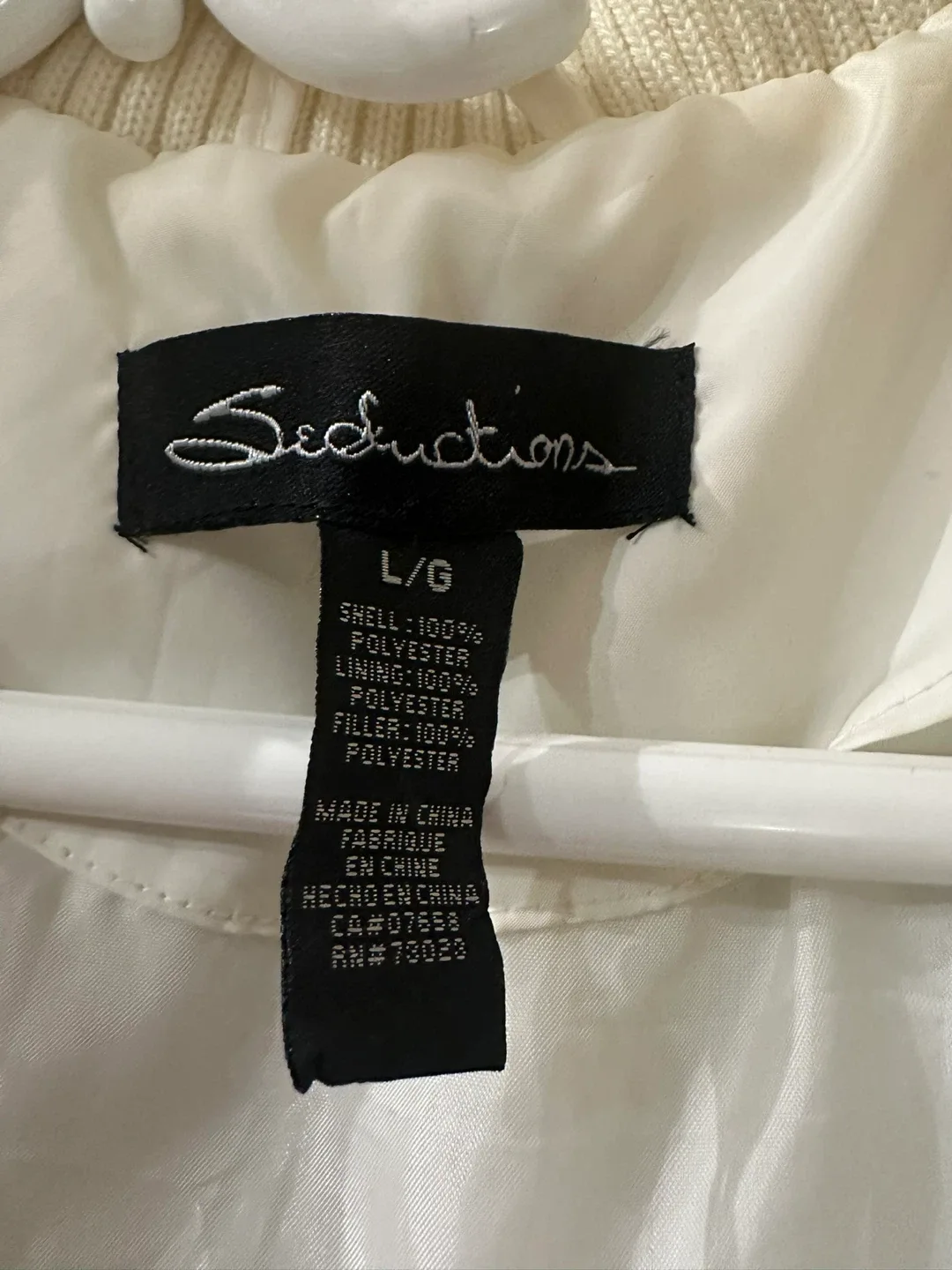 Seductions White Puffer Vest - Size L image indicator(2)