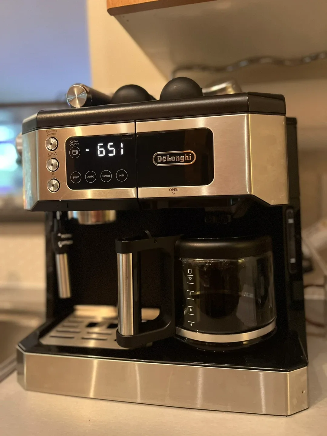 DeLonghi All in One Coffee Maker image indicator(2)