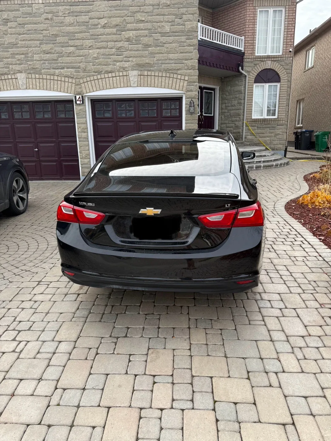 Black Chevrolet Malibu 2018 image indicator(7)