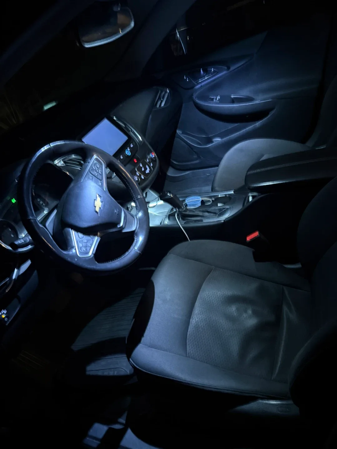 Black Chevrolet Malibu 2018 image indicator(5)