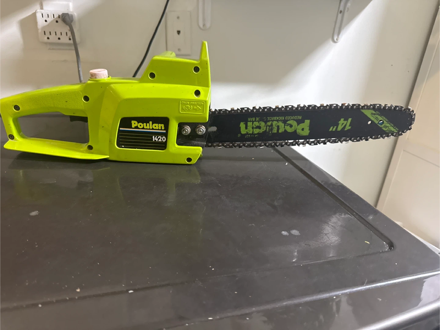 Poulan 1420 Electric Chainsaw - 14 inch