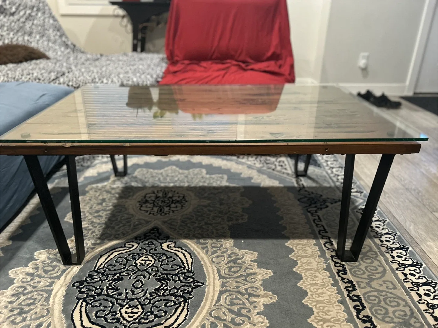 Wood and Glass Coffee Table (47.8 x 30 in) image indicator(2)