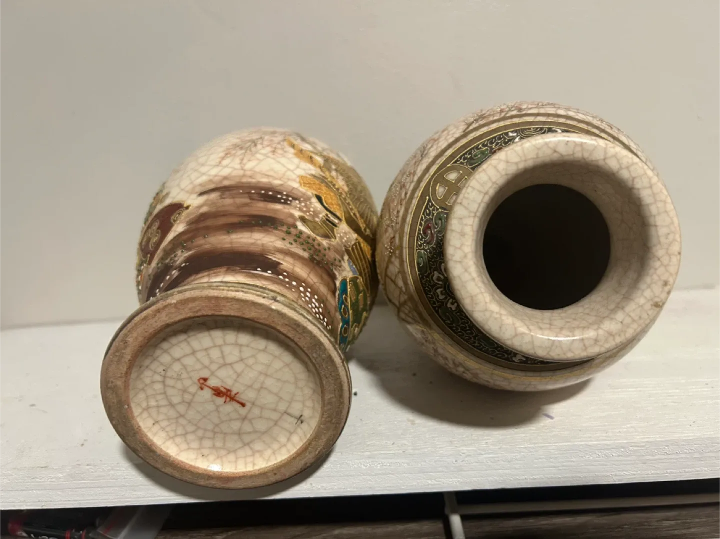 Pair of Japanese Vases image indicator(3)