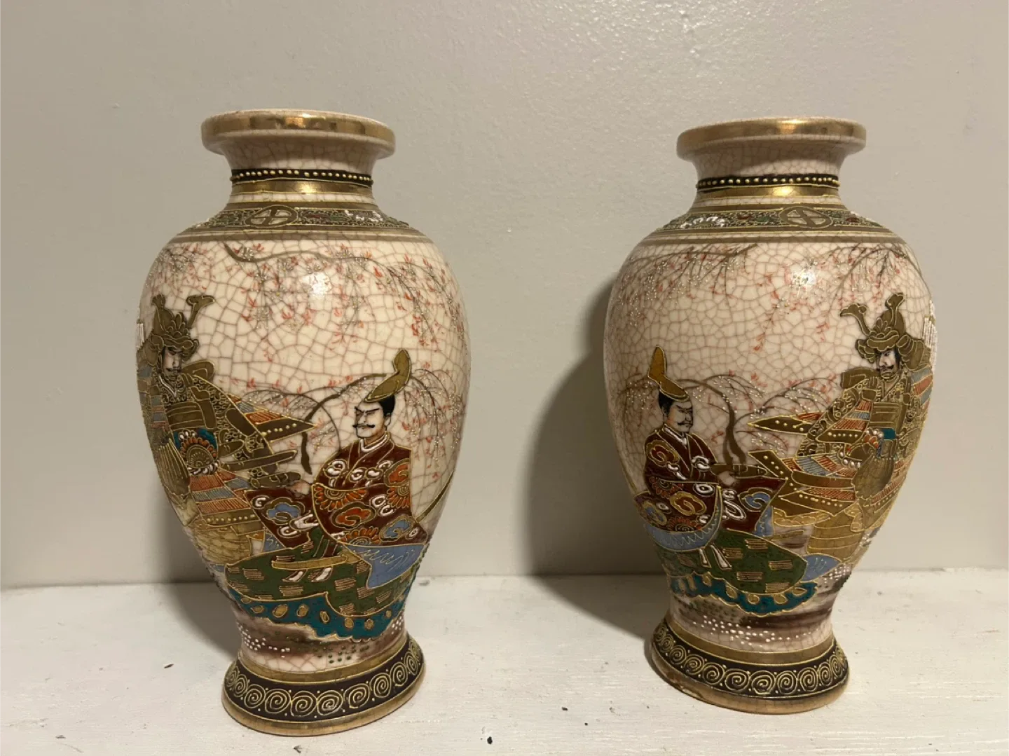 Pair of Japanese Vases image indicator(2)