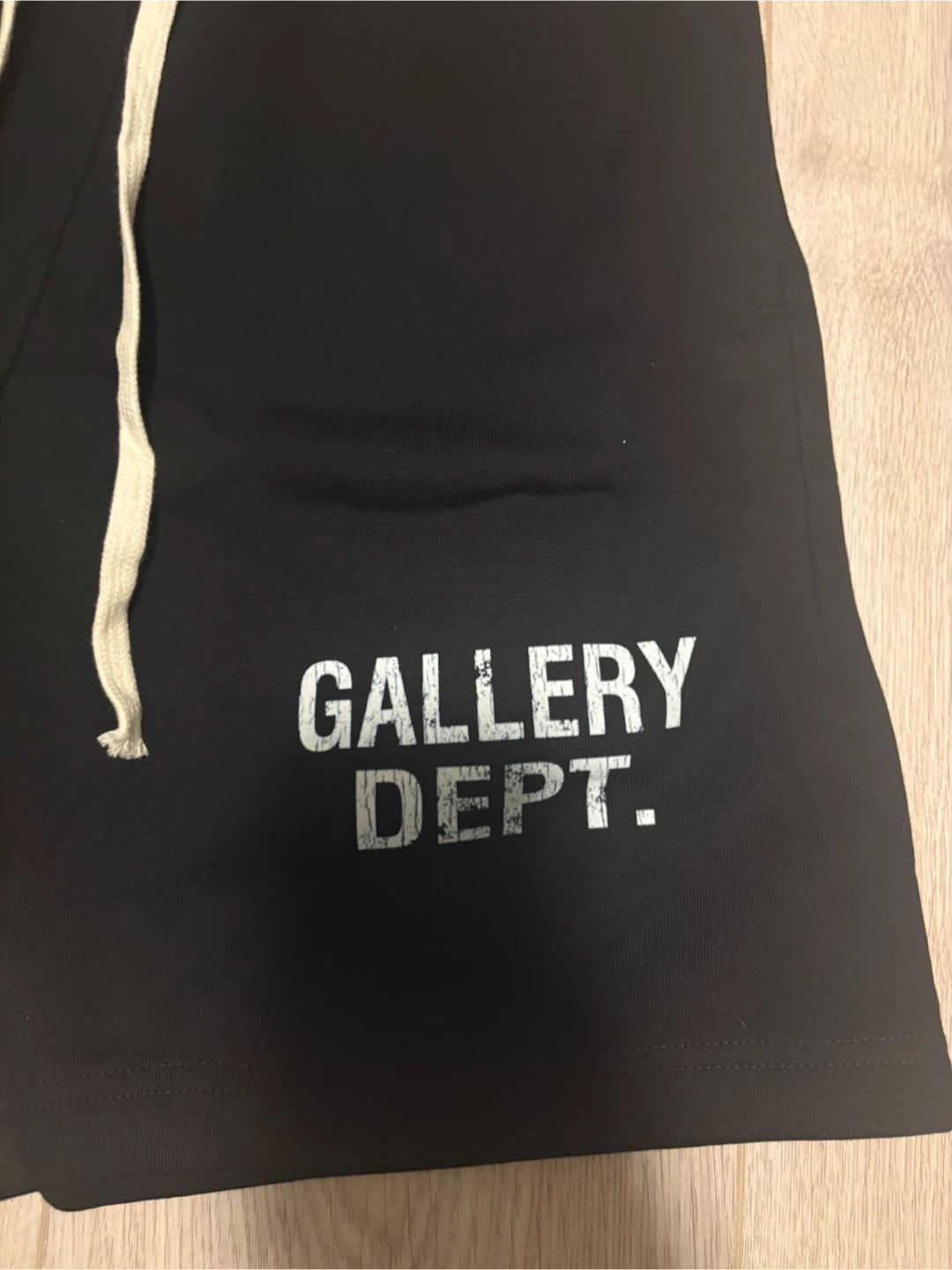 Gallery Dept. Black Shorts - Size M - photo 3