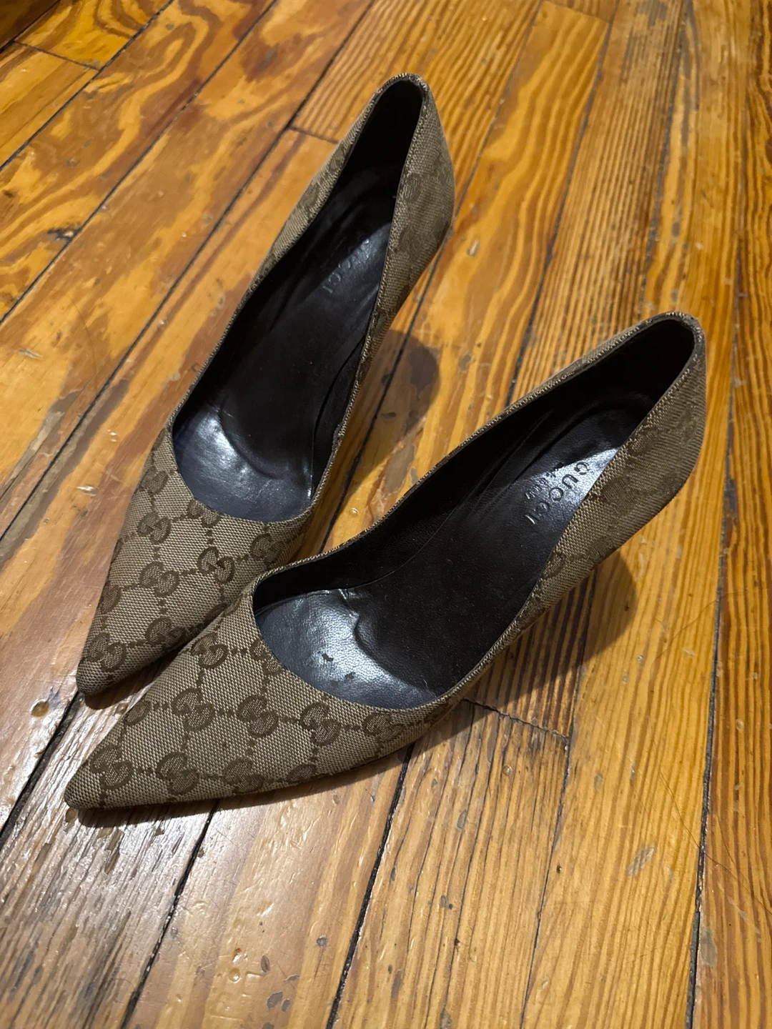 Gucci Monogram  Banboo Canvas Pointed Heels