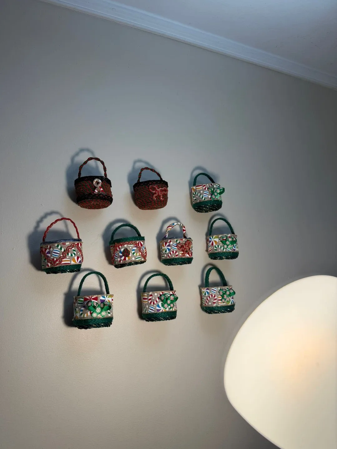 Handmade Decorative Mini Christmas Basket image indicator(5)