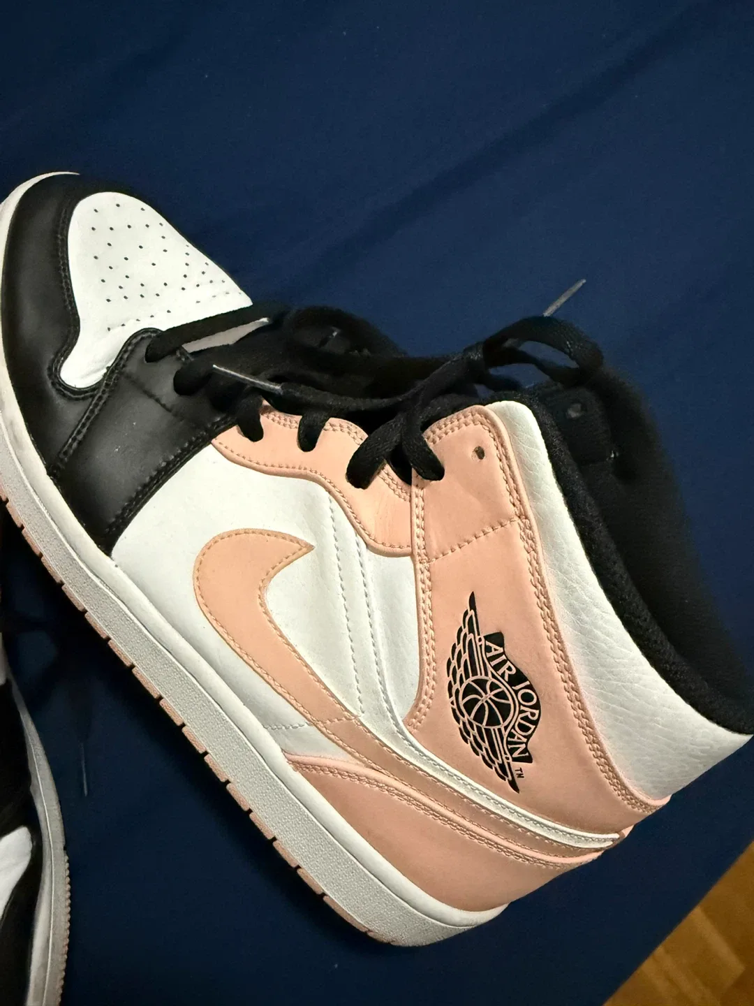 Air Jordan 1 Mid SE Particle Beige