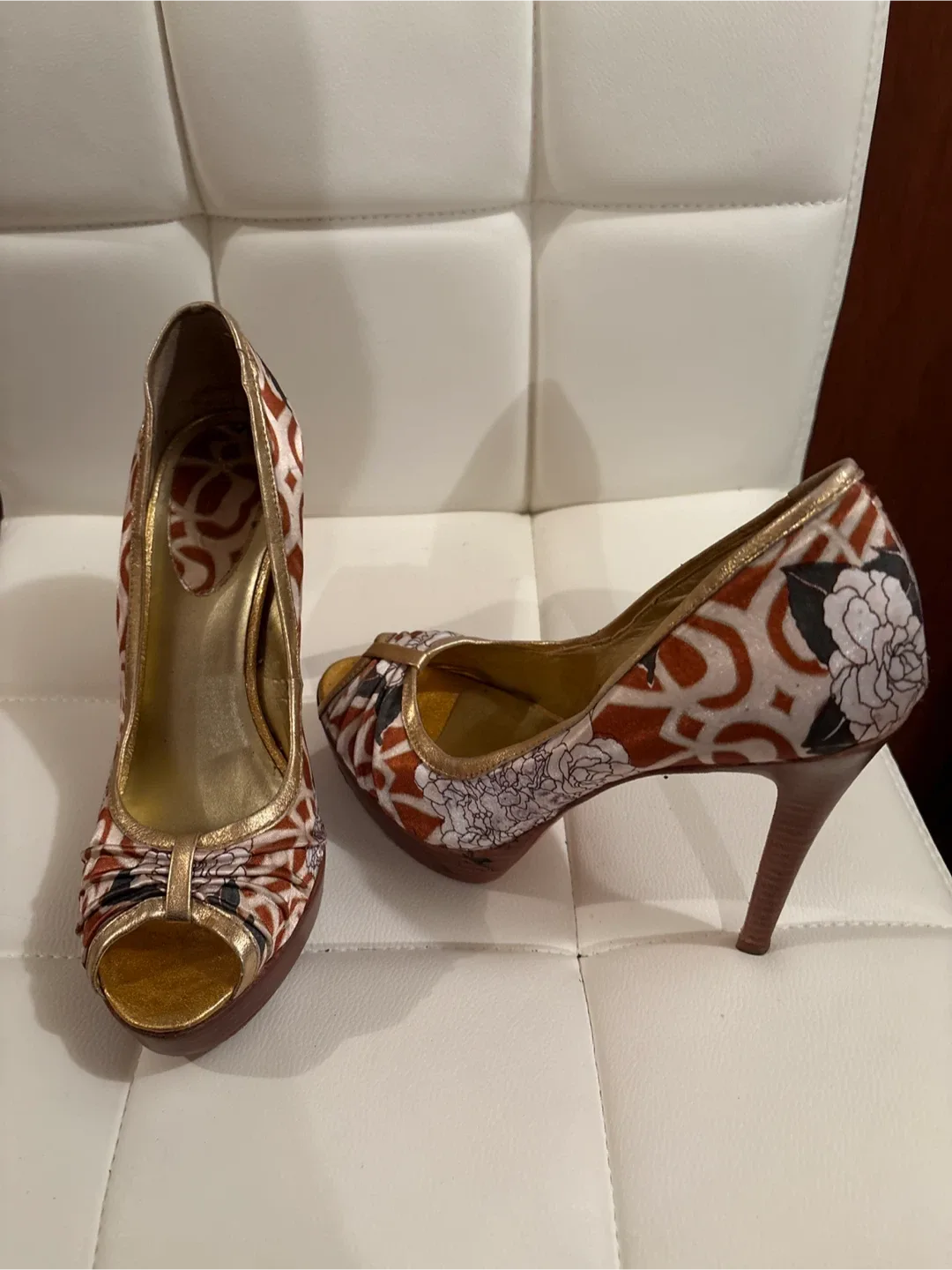 Open Toe Heels - Size 8 image indicator(2)