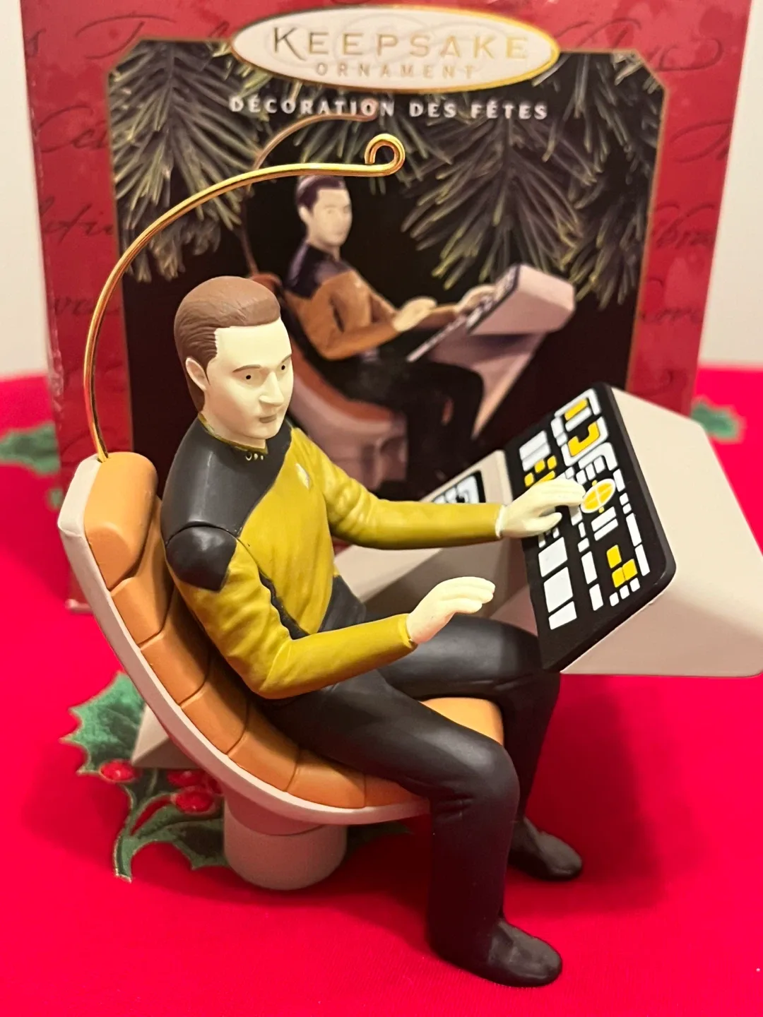 Hallmark Keepsake Star Trek Commander Data Ornament image indicator(3)