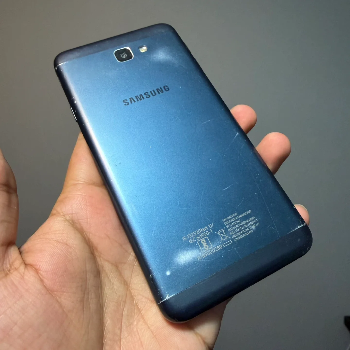 Samsung J7 Prime with Cracked Screen image indicator(4)