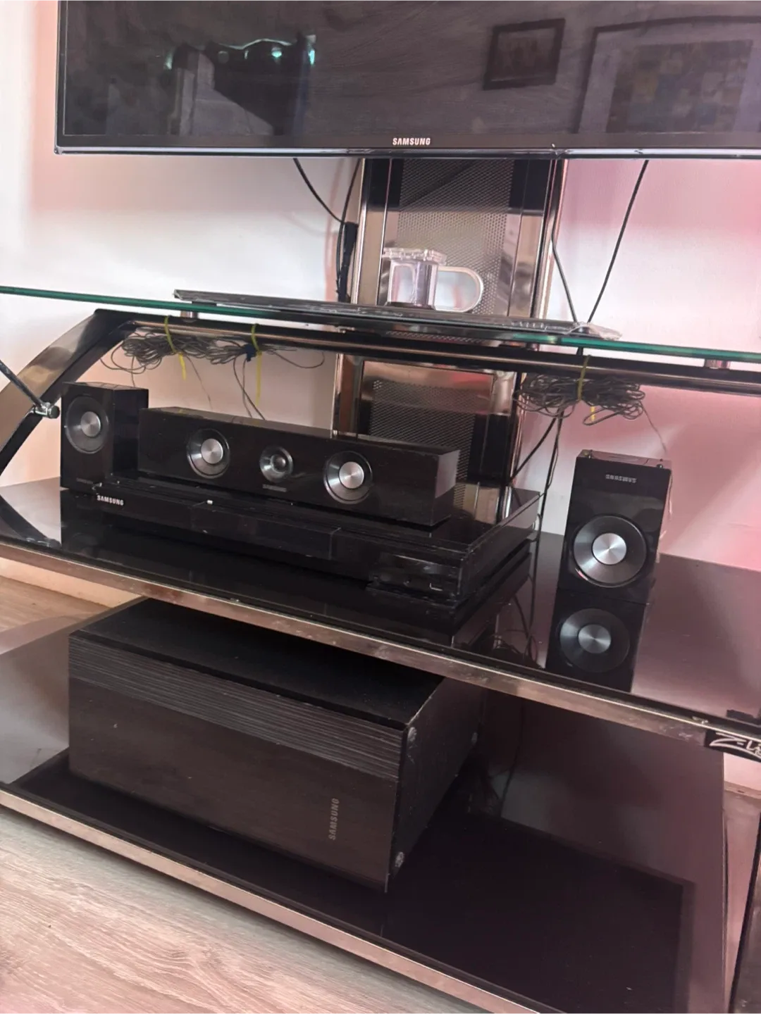 Living Room Set: Sofa, Coffee Table, End Table image indicator(6)