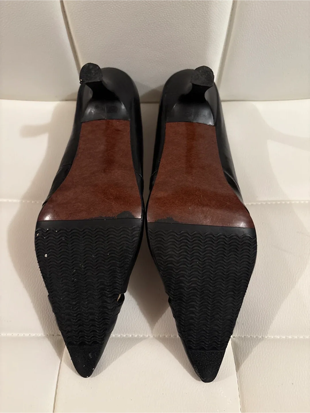 Prisms Black Leather Heels - Size 38 image indicator(3)