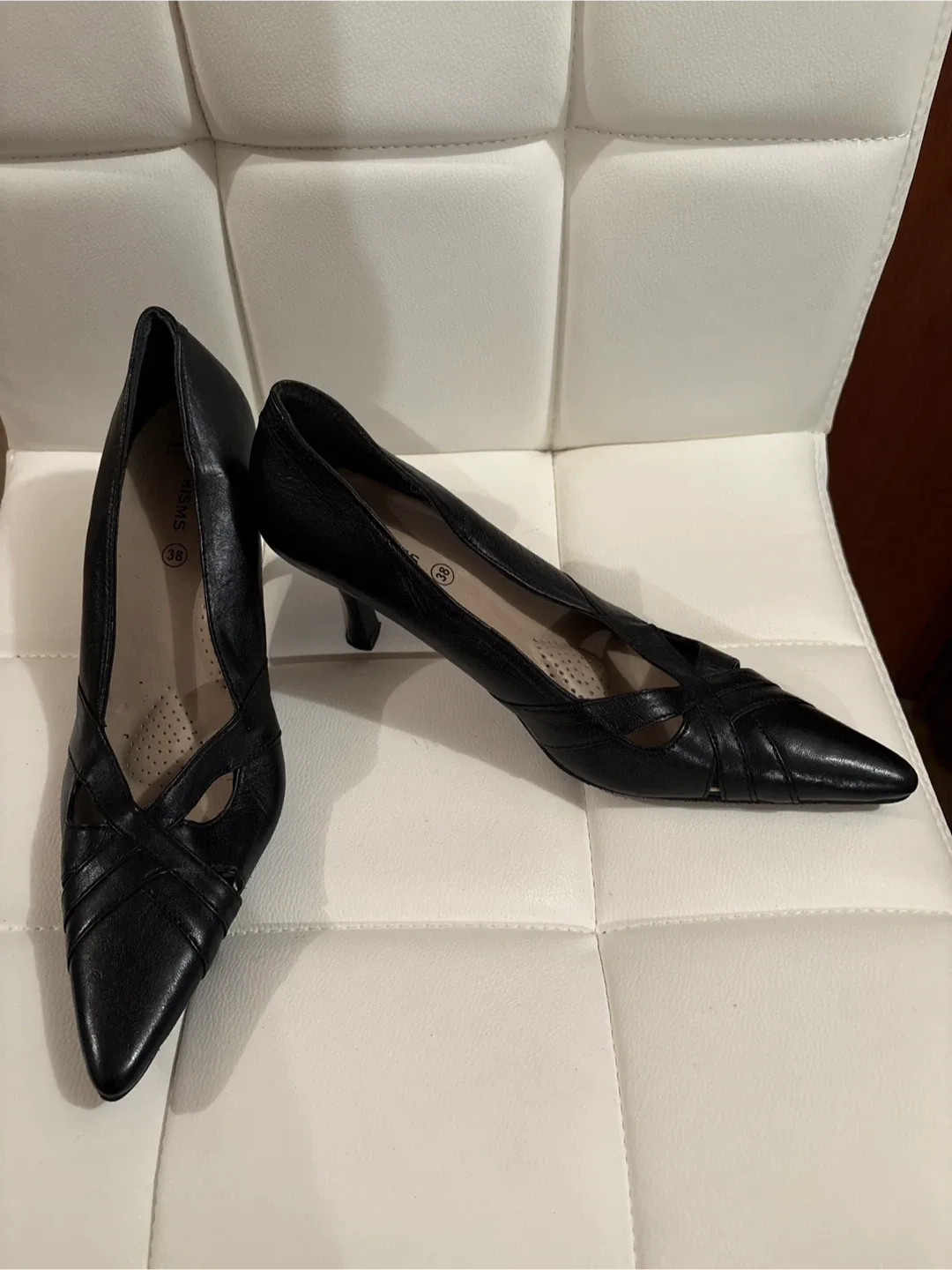 Prisms Black Leather Heels - Size 38 image indicator(2)