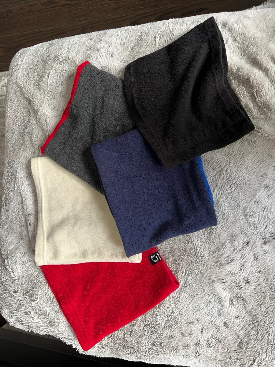 $3 Each - Neck Warmers - Fleece - Assorted Colours image indicator(2)