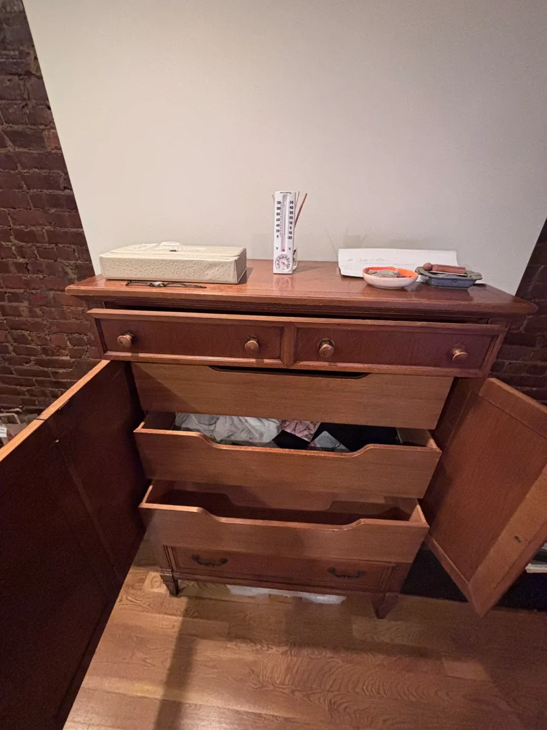 Beautiful Vintage Wooden Armoire image indicator(4)