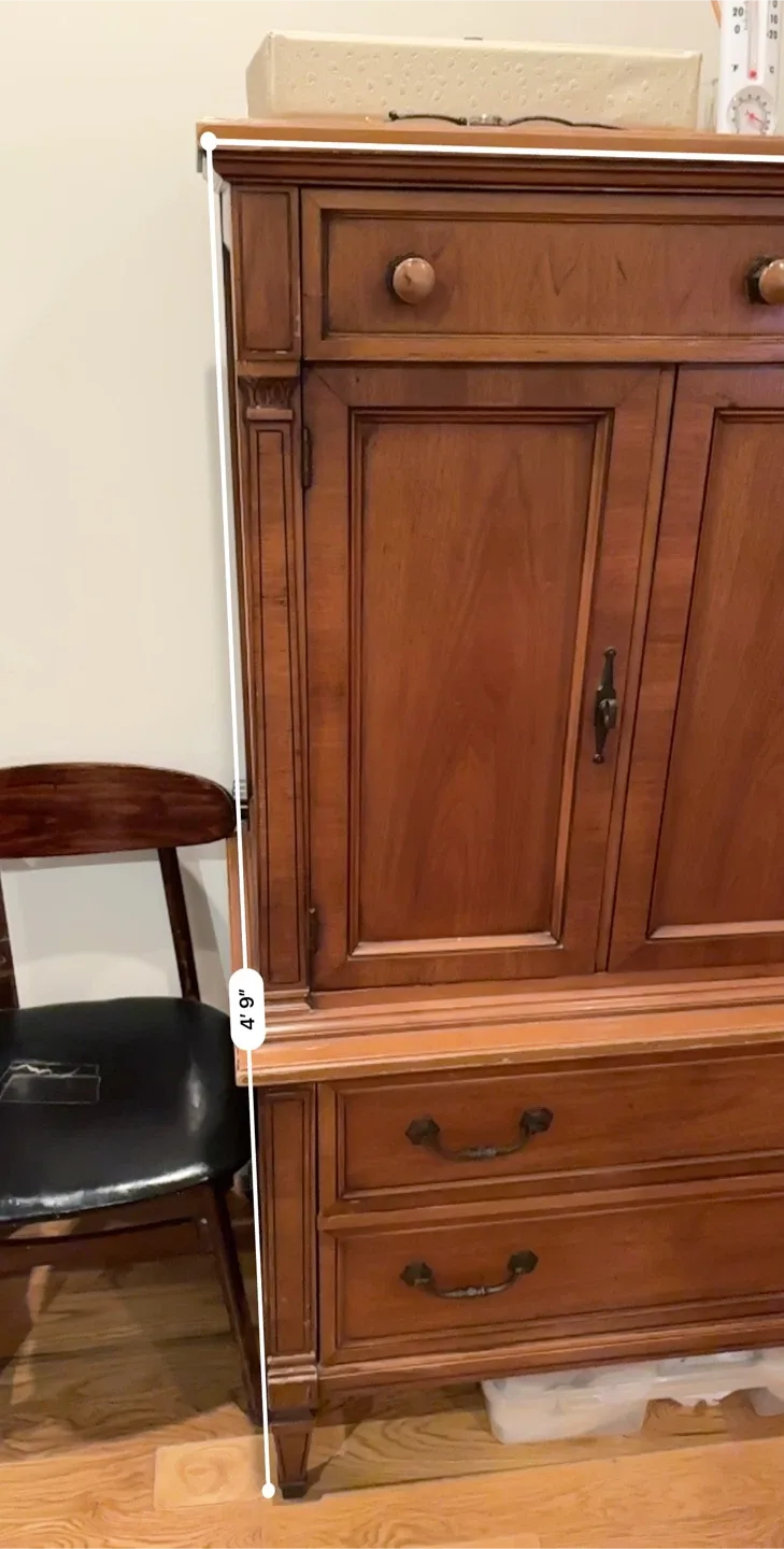 Beautiful Vintage Wooden Armoire image indicator(7)