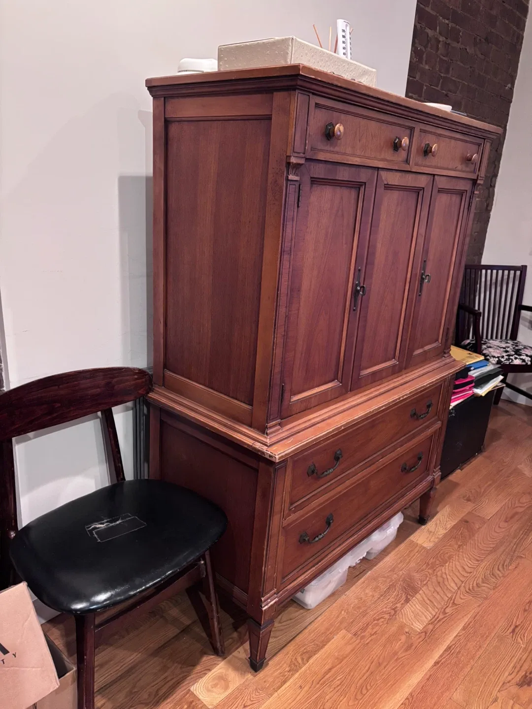 Beautiful Vintage Wooden Armoire image indicator(8)