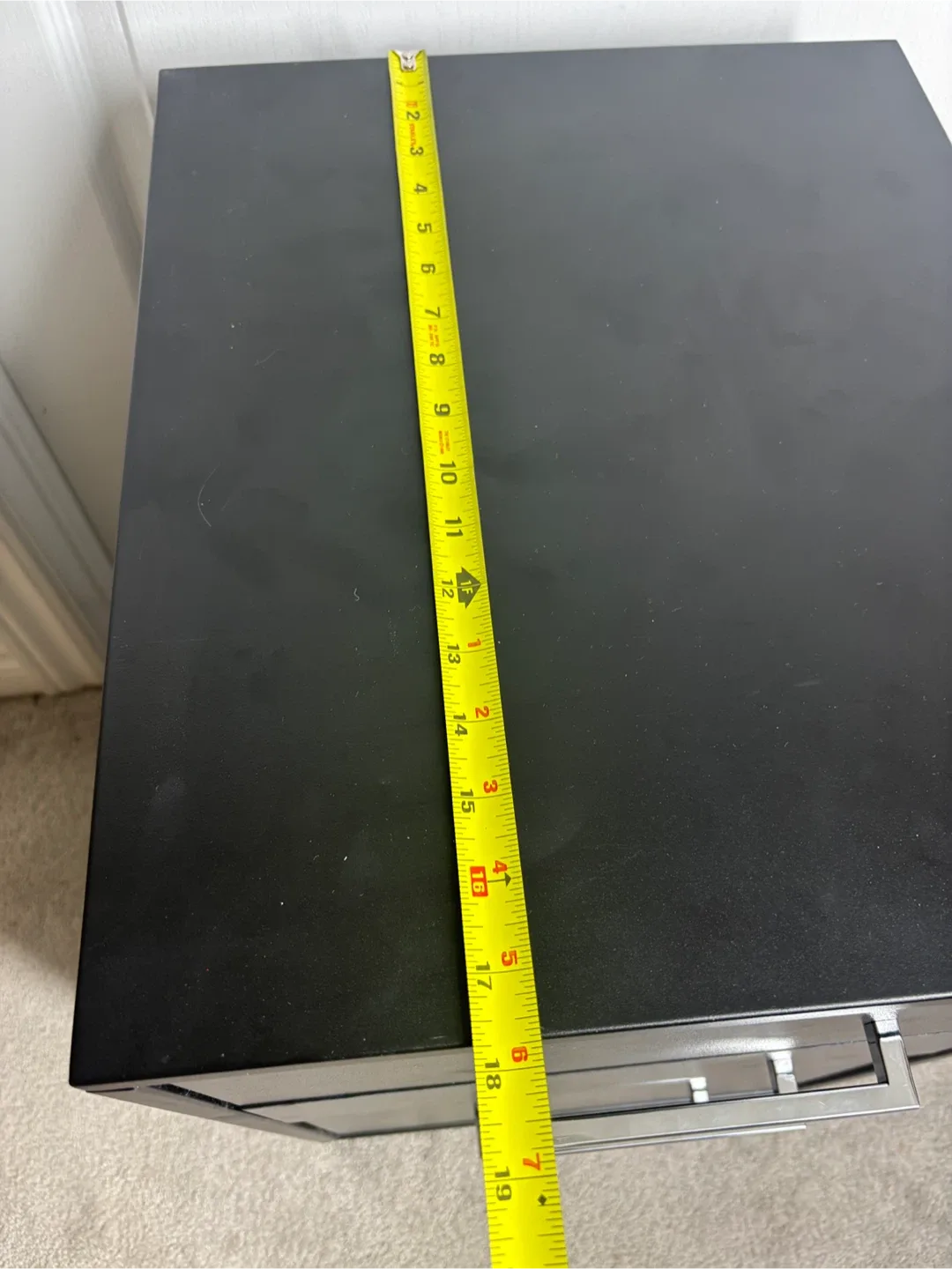 Black Metal 3-Drawer Filing Cabinet with Key image indicator(7)