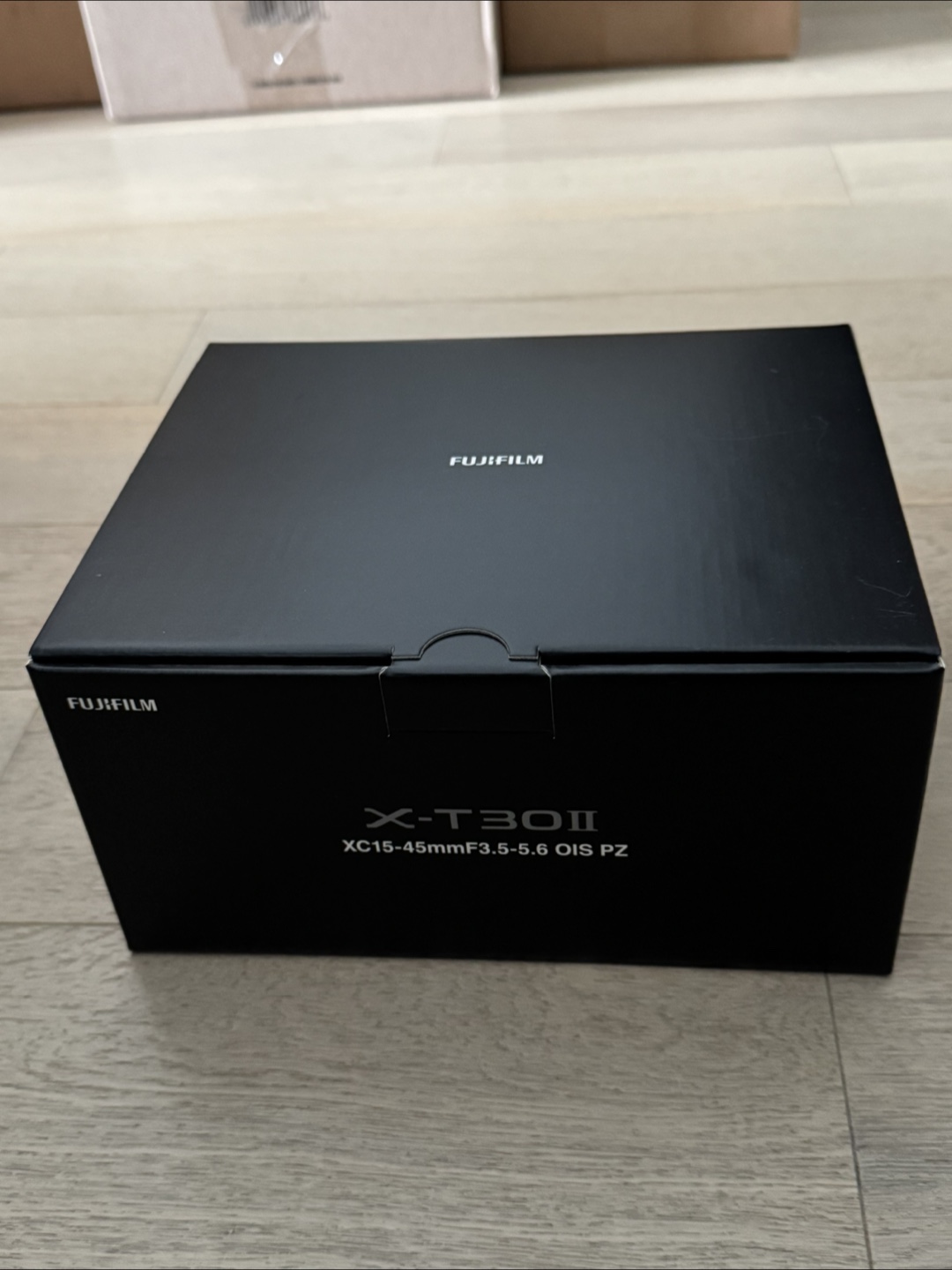 Fujifilm XT30II mirrorless camera with 15-45mm lens kit silver