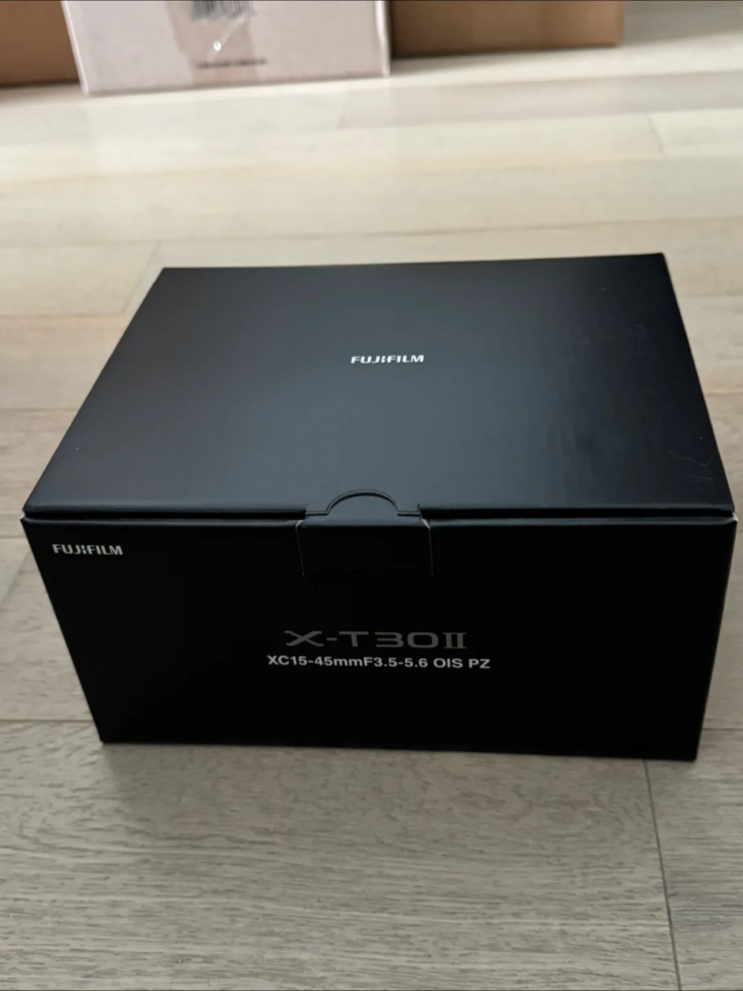 Fujifilm XT30II mirrorless camera with 15-45mm lens kit silver