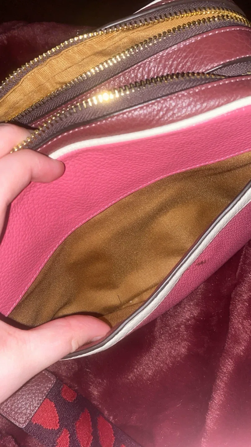 Coach Pink Crossbody Bag image indicator(2)