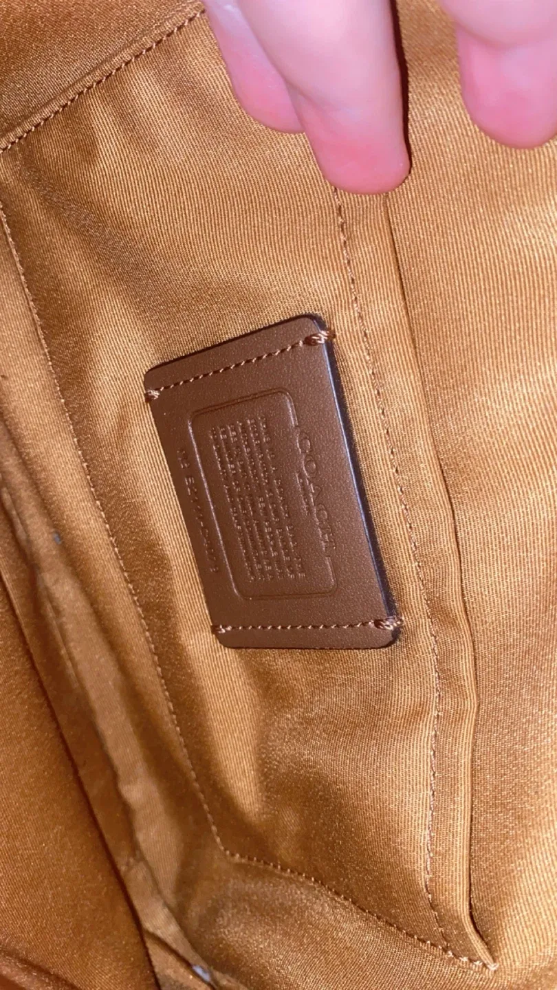 Coach Pink Crossbody Bag image indicator(3)