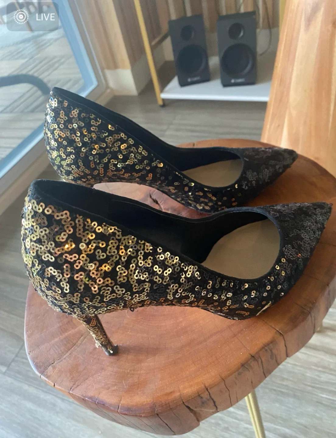 Aldo Heels, Size 7.5, Black & Gold