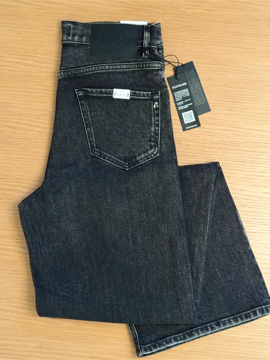 *BRAND NEW* REPLAY JEANS Cary Wide Leg — 24” / 32” image indicator(8)