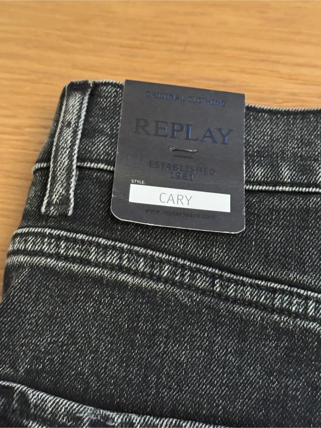 *BRAND NEW* REPLAY JEANS Cary Wide Leg — 24” / 32” image indicator(9)