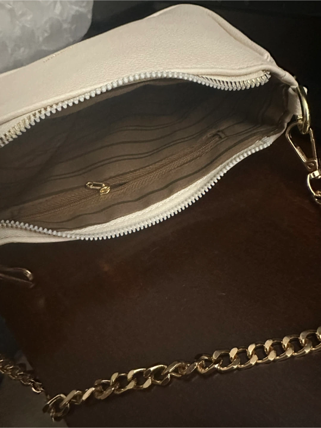 BRAND NEW vegan leather shoulder bag - photo 3